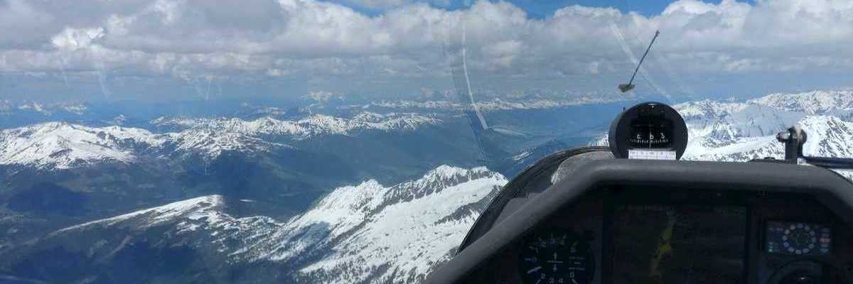 Flugwegposition um 13:17:35: Aufgenommen in der Nähe von Gemeinde Gerlos, 6281 Gerlos, Österreich in 3181 Meter